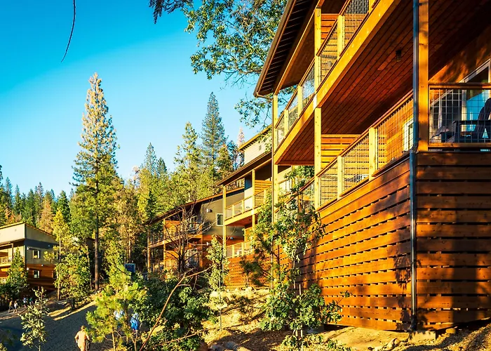 Rush Creek Lodge At Yosemite